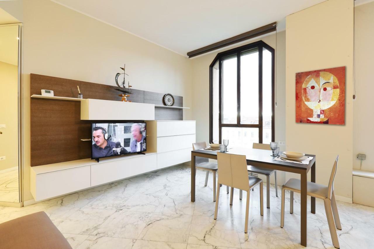 Duomo Luxury Apartment ミラノ エクステリア 写真